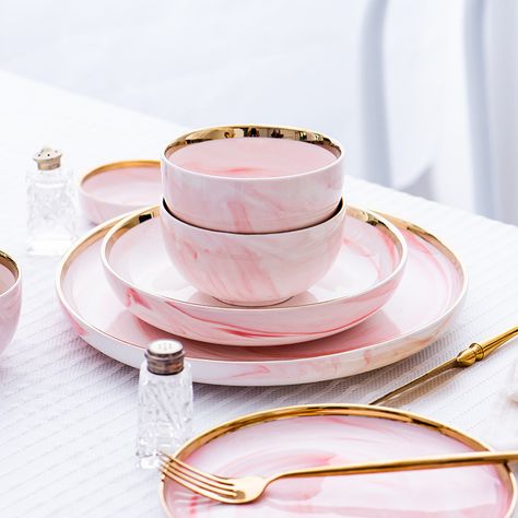 Pink Dinnerware, Marble Pink, Marble Ceramic, Marble Plates, Marble Ceramics, Regal Design, Luxury Dinnerware, Ceramic Techniques, Deep Plate