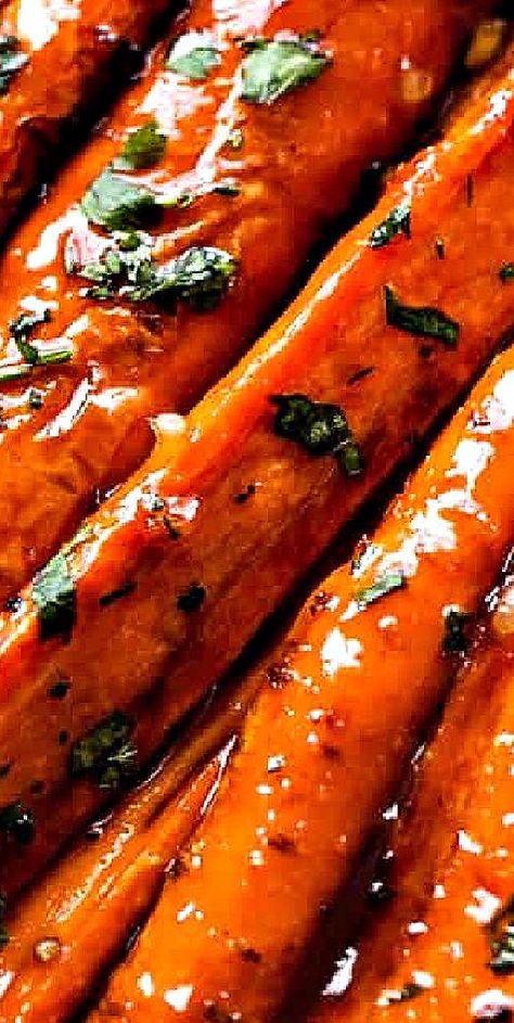 Air Fryer Carrots with Honey Balsamic Glaze are packed with sweet, savory, tangy flavor and incredibly easy to make! Perfect for any meal. Air Fryer Glazed Carrots Recipe, Air Fryer Carrots Recipe, Chicken Spinach Bake, Balsamic Glazed Carrots, Carrots With Honey, Air Fryer Carrots, Vege Dishes, Honey Balsamic Glaze, Broccoli Side Dish