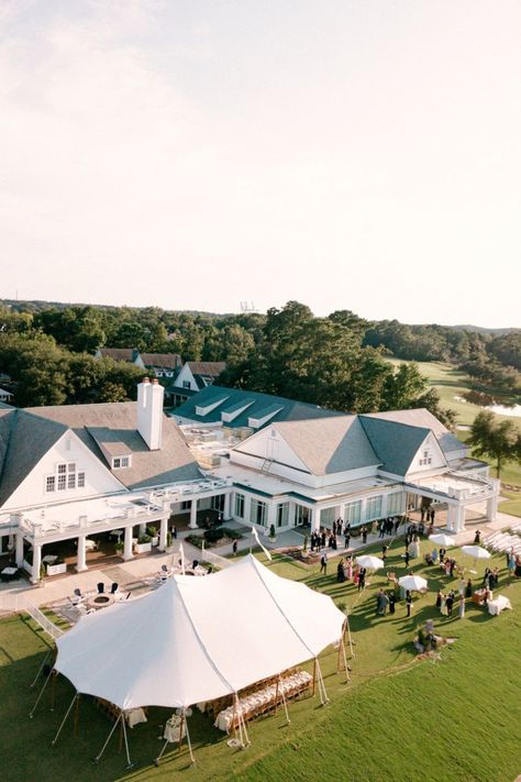 This venue, the Daniel Island Club, featured a beautiful ceremony space and plenty of lawn space for a tented wedding reception. | Photography: Abby Jiu Photography | Planning & Design: Ooh Events | Venue + Catering: The Daniel Island Club | Florist: Out Of The Garden | wedding venue ideas, Lowcountry wedding, Southern wedding venue, wedding aerial photography, venue photography, tented wedding #weddingphotography Coastal Elegant Wedding, Coastal Wedding Venues, Decoration Ideas Wedding, Southern Wedding Venues, Hamptons Wedding, Preppy Wedding, Nantucket Wedding, Daniel Island, Lowcountry Wedding