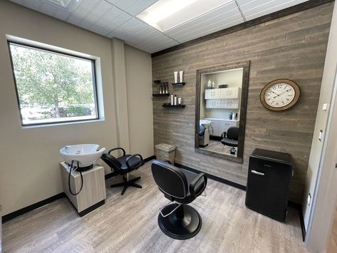 In Home Barber Shop Ideas, At Home Barbershop, Small Barber Suite Ideas, Barber Setup At Home, Barber Room Ideas, Beauty Shed Salon Ideas, Small Hair Salon Ideas Layout, Barber Suite Ideas, Barber Studio Ideas