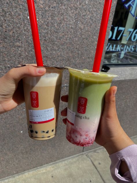 Strawberry Matcha Boba, Gong Cha Aesthetic, Brown Sugar Aesthetic, Jess Core, Sugar Aesthetic, Strawberry Matcha Latte, Aesthetic Asian, Strawberry Matcha, Gong Cha