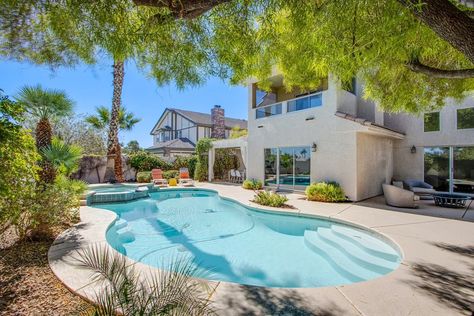 11 Best Rental Homes and Airbnbs in Las Vegas (2023) | Condé Nast Traveler Palms Las Vegas, Las Vegas 2023, Vegas 2023, Las Vegas Resorts, Visit Las Vegas, Las Vegas Homes, Suburban House, Vegas Vacation, By Any Means Necessary