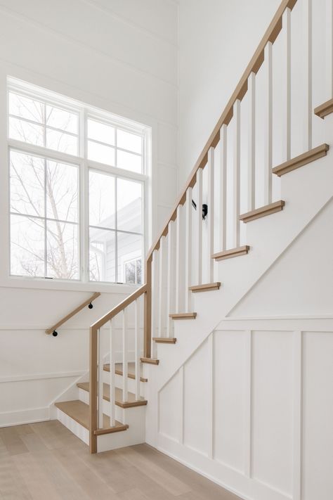 House Development, Interior Stair Railing, White Staircase, Wood Balusters, White Stairs, House Staircase, Oak Stairs, Wood Railing, Staircase Railings