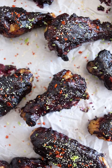 These wild blueberry bbq chicken wings are basted with a homemade wild blueberry honey bbq sauce and grilled to perfection. These are a new summertime treat! Blueberry Honey, Blueberry Chicken, Barbecue Chicken Wings, Honey Bbq Sauce, Bbq Chicken Wings, Crispy Wings, Honey Bbq, Wing Sauce, Barbecue Chicken