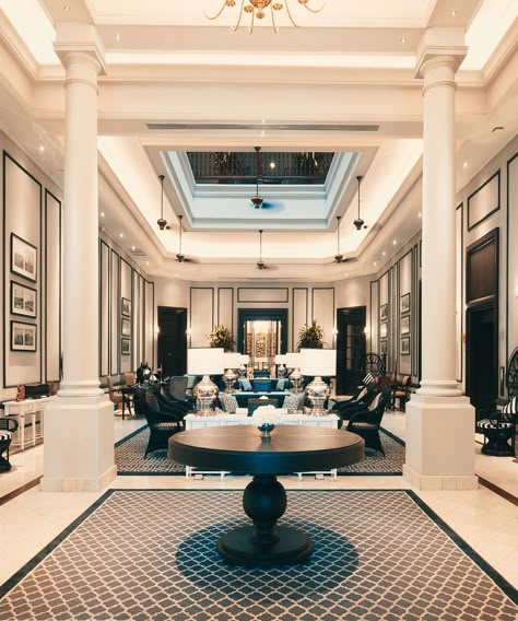 Colonial Luxury Interior, Luxury Hotels Lobby Reception, Hotel Foyer Design Entrance, Colonial Hotel Design, Hotel Lobby Design Luxury Classic, Classic Hotel Lobby, Grand Hotel Lobby, Classic Hotel Room, Hotel Interior Bedroom