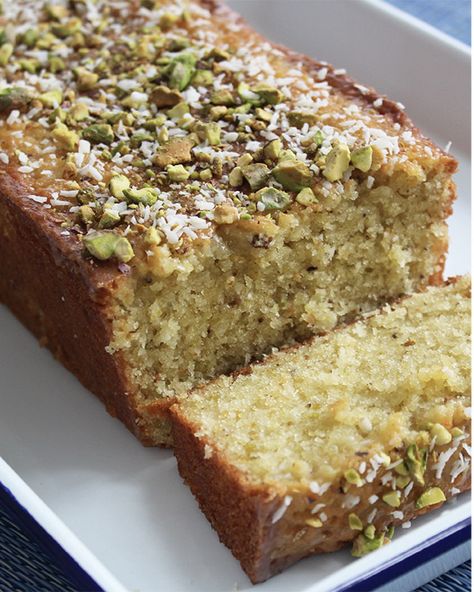 Pistachio Cake Recipe, Lemon And Coconut Cake, Pistachio Recipes, Pistachio Cake, Lemon Coconut, Just Desserts, Cake Desserts, No Bake Cake, Pistachio