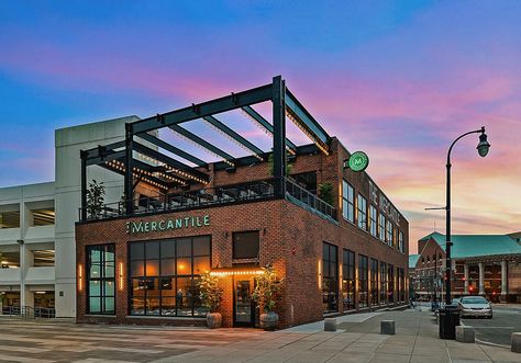 Bar Building Exterior, Restaurant Rooftop Design, Two Story Restaurant Exterior, Industrial Restaurant Design Exterior, Fancy Restaurant Exterior Design, 2 Story Restaurant Design, City Restaurant Exterior, Restaurant Ideas Design Exterior, Restaurant Design Exterior Architecture