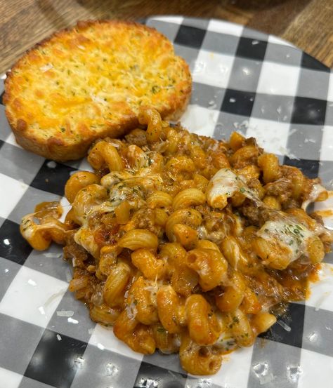 Luke Brown Cooking In The Midwest, Lasagna Hamburger Helper, Ground Meat Dinners, Midwest Recipes, Cooking In The Midwest, Hamburger Meals, Luke Brown, Hamburger Helper Recipes, Brown Recipe