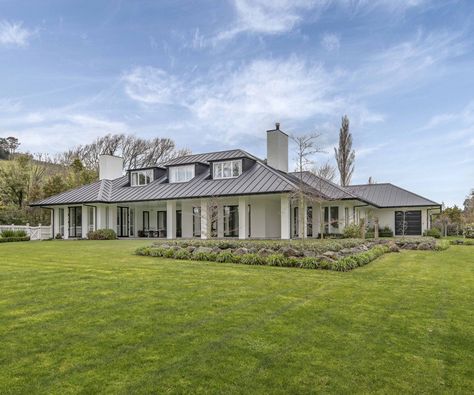 7 lifestyle blocks around New Zealand to live quarter acre dream in New Zealand House, Lifestyle Block, Farm Style House, New Zealand Houses, Barbecue Area, Equestrian Facilities, Garden Bbq, Rural Retreats, Roller Doors