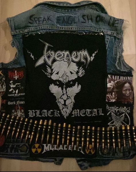 Metalhead Battle Jacket, Thrash Metal Battle Jacket, Battle Jackets Metal, Battle Jacket Ideas Metal, Black Metal Battle Jacket, Metalhead Jacket, Battle Jacket Metal, Thrash Metal Outfit, Battle Jacket Ideas