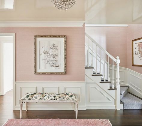 Lacquer ceiling, pink grasscloth Pink Chair Rail, White Wainscoting Pink Wall, Pink Shiplap, Pink Grasscloth Wallpaper, Pink Foyer, Pink Wainscoting, Pink Panelling, Foyer Paint Colors, Royal Bedroom Design