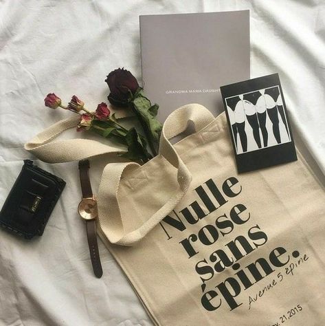 Tote Bag Tutorials, Diy Tote Bag Tutorial, Instagram Branding Design, Bag Tutorials, Canvas Bag Design, Photography Bags, Tote Bag Tutorial, Diy Tote, Cream Aesthetic