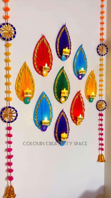 Class Decoration For Diwali, Festival Decoration Ideas At Home, Diwali Door Decoration Ideas For School, Nalunggu Decoration, Krishna Jayanthi Decoration Ideas, Festive Decoration Ideas, Diwali Decoration Ideas For School, Wall Decor Ideas Diy, Diwali Wall Decoration