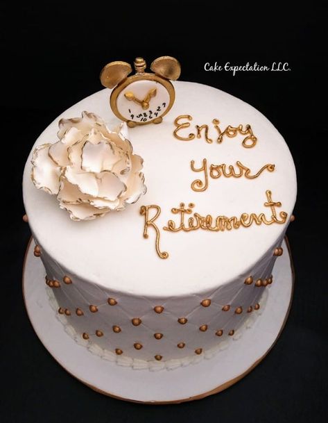 Cake For Retirement Party, Retirement Birthday Cake, Retirement Cake Ideas For Women Mom, Cake Designs For Retirement, Retirement Party Cake Ideas, Retirement Cakes For Women, Happy Retirement Cake For Men, Simple Retirement Cake, Funny Retirement Cakes