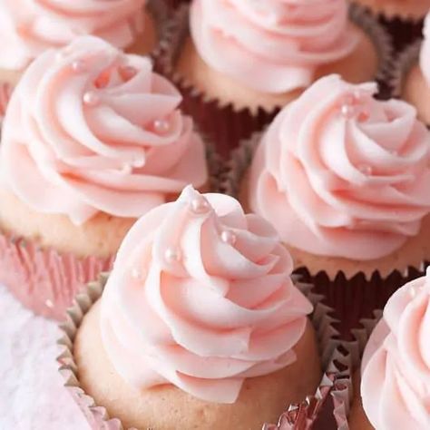 Champagne Cupcakes - Simply Happenings Champagne Buttercream Frosting, Champagne Cupcake Recipes, Champagne Buttercream, Pink Champagne Cupcakes, Sweet Champagne, Champagne Cupcakes, Cupcake Decorating Tips, Pink Food Coloring, Pink Foods