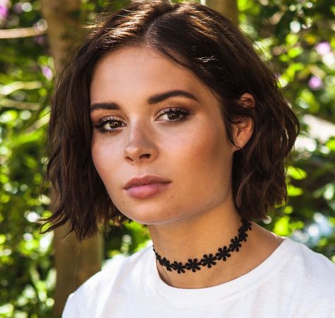 Nina Nesbitt Nina Debrov Short Hair, Nadia Bjorlin Hair, Davina Claire Short Hair, Nicola Coughlan Short Hair, Natalie Portman Bob Haircut, Nina Nesbitt, Cut Her Hair, Haircuts Straight Hair, Good Hair Day