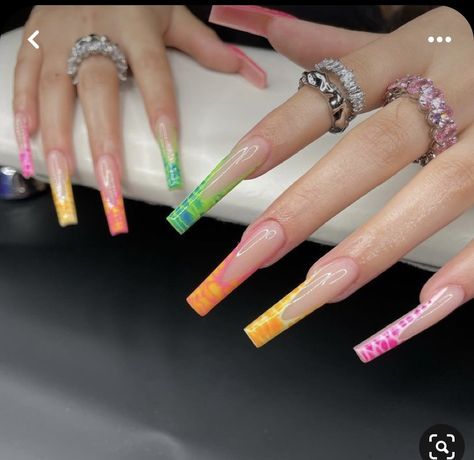 Vacation Nails Baddie, Jamaica Acrylic Nails, Summer Croc Nails, Miami Acrylic Nails, Miami Vacation Nails, Summer Crocodile Nails, Vacation Nail Set, Nails For Miami Trip, Colorful Croc Nails