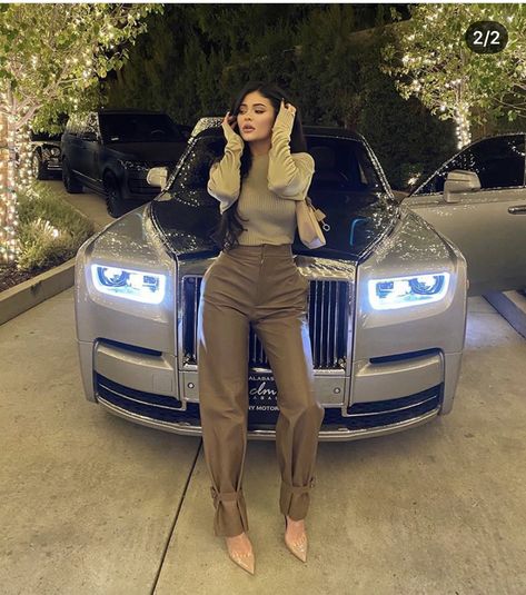 Kylie Jenner Car, Stylizacje Kylie Jenner, Moda Kylie Jenner, Kylie Jenner Outfits Casual, Stile Kylie Jenner, Look Kylie Jenner, Looks Kylie Jenner, Trajes Kylie Jenner, Estilo Kylie Jenner