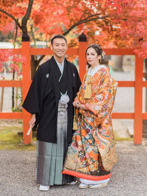 A Traditional Japanese Wedding In The Fall Cultural Wedding Ideas, Japanese Marriage, Japanese Wedding Traditions, Shinto Wedding, Japanese Inspired Wedding, Traditional Japanese Wedding, Wedding Japanese, Japanese Wedding Dress, Japanese Wedding Kimono