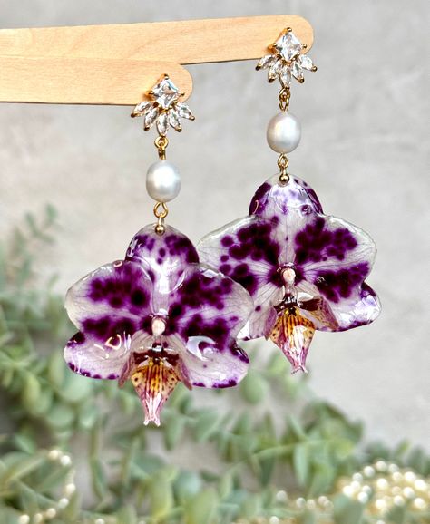 Real Orchid Earrings Unique Handmade Jewellery Botanical Earrings Women's Jewellery Nature Orchids Flower Earrings, Wedding Earrings - Etsy Ireland Real Orchid Jewelry, Dip Resin, Flower Earrings Wedding, Violet Jewelry, Resin Jewlery, Orchid Jewelry, Pandora Bracelet Designs, Orchid Earrings, Flower Resin Jewelry