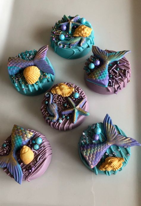 Mermaid birthday cakes