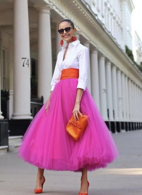 Tulle Skirts Outfit, Dramatic Fashion, Pink Tulle Skirt, Tulle Skirts, Heart Clothes, Chic Blouses, Party Skirt, Stunning Outfits, Carrie Bradshaw