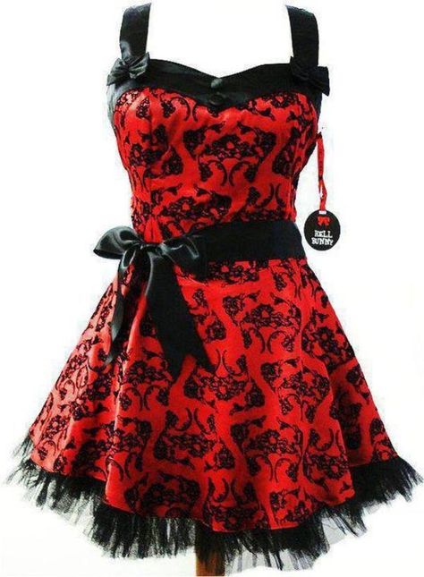 Black and red dress.... bridesmaid dresses Red Gothic Dress, Tattoo Mini, Red Tattoo, Emo Stuff, Punk Dress, Emo Dresses, Dark Style, Red Cocktail Dress, Goth Dress