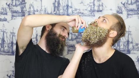 Glitter beards are a delicate process - here's how to achieve optimum sparkle. Glitter Beard, Homemade Glitter, Glitter Beards, Glitter Tips, Moon Halloween, Glitter Top, Glitter Diy, Christmas Style, Kate Spade Wallet