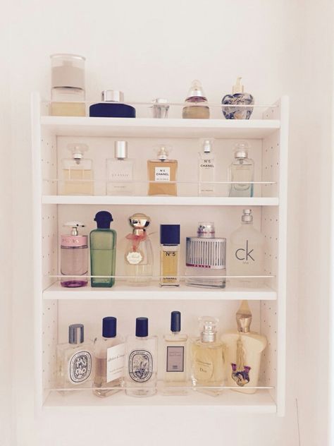 Open shelf for perfumes http://www.amazon.com/gp/product/B00CUP5N46/ref=cm_cr_ryp_prd_ttl_sol_0 Perfume Storage Ideas Small Spaces, Bathroom Perfume Display Wall, Perfume Storage Ideas Shelving, Perfume Rack Ideas, Perfume Shelves Ideas, Perfume Wall Shelf, Perfume Stand Ideas, Perfume Organization Shelf, Perfume Storage Ideas Organizing