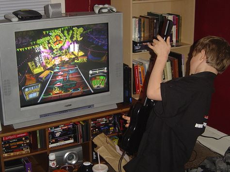 Guitar Hero Rio De Janeiro, Tumblr, Grunge Older Brother Aesthetic, Y2k Older Brother Aesthetic, 2000s Big Brother Aesthetic, Early 2000s Core, 2000s Older Brother Room, Early 2000s Older Brother Aesthetic, Big Brother Core