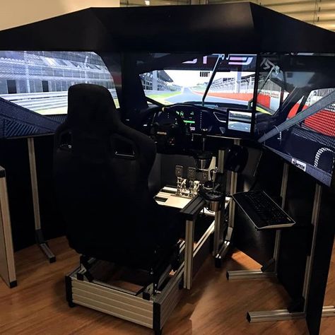 Car Simulator, Flight Simulator Cockpit, Driving Simulator, Pc Gaming Setup, Video Game Room Design, Gaming Setups, Racing Simulator, Video Game Rooms, Man Cave Home Bar