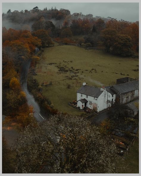 Foggy, misty days in the Lake District, England 🌫️🏠🍂 #countryside #englishcountryside #cottages #lakedistrict #cottagecore #yourbritain #unitedkingdom #villages #kings_villages #warmcore #autumn #autumnvibes #autumnal #lakedistrictnationalpark #thelakedistrict #autumnaesthetic #cosyvibes #cozyvibes #countrylook #lakedistrictuk autumn in England, #charminghomes autumn in the Lake District, autumn in the UK, cosy autumn vibes, cozy autumn #hellofrom #placestovisit #countrylook #englishvillage ... Autumn Cottage Aesthetic, Autumn Lake Aesthetic, Autumn In England, Autumn Vibes Cozy, New England Autumn, Autumn Countryside, Cottagecore Autumn, Autumn Cottagecore, Lake District England