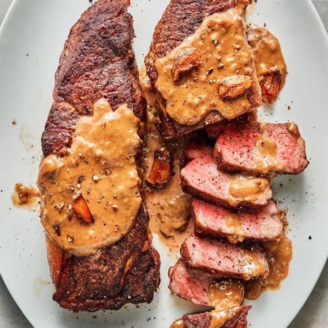 Delish Parisian Dinner, Garlic Cream Sauce, Classic French Dishes, French Dishes, Strip Steak, Master Chef, Most Popular Recipes, How To Cook Steak, Cream Sauce