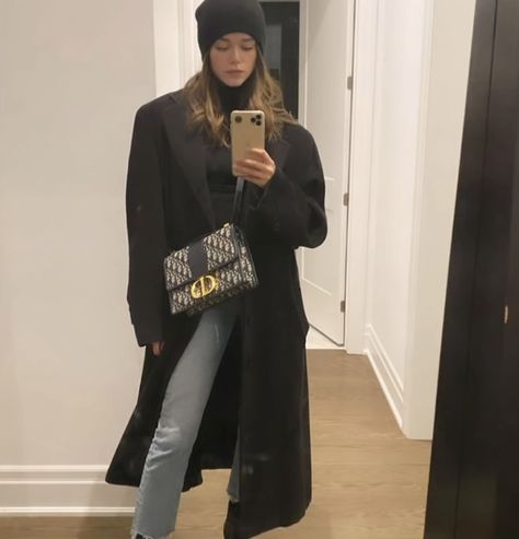 Valeria Lipovetsky Dior 30 Montaigne Bag in Blue Oblique Dior Bag Outfit, Dior 30 Montaigne Bag, Dior Montaigne, Dior Outfit, Valeria Lipovetsky, 30 Outfits, Bag Outfit, Dior Addict, Winter Fits