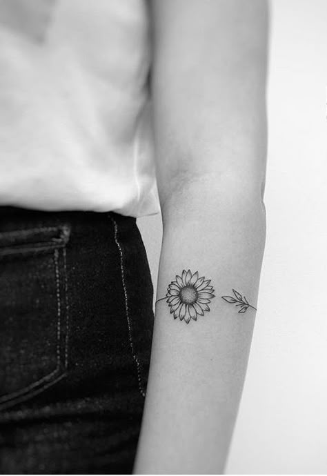 Font Tato, Hamsa Tattoo, Inspiration Tattoos, Cat Tattoos, Bff Tattoos, Disney Tattoo, Shoulder Tattoos, Delicate Tattoo, Sunflower Tattoos