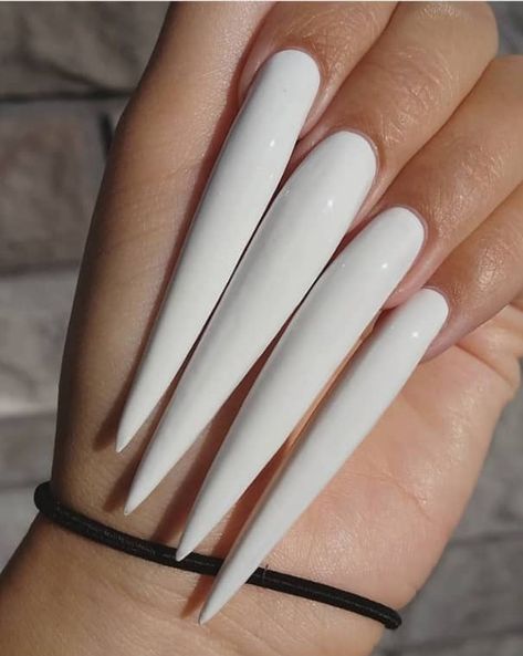 New Nail Trend: Extra Long Nails Long Gel Nails, Emerald Nails, Opal Nails, New Nail Trends, Natural Nail Art, Long Nail Designs, Basic Nails, Unique Acrylic Nails, Nails Long