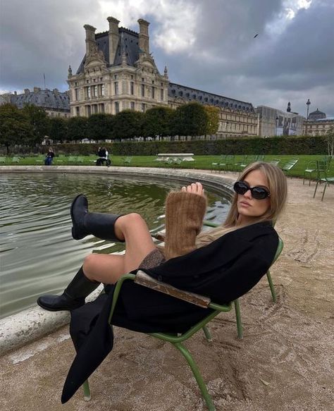 Paris Trip Outfits, Paris In October, Paris Photo Ideas, Paris In Autumn, Paris Rooftops, Paris Dream, Paris Vibes, Jardin Des Tuileries, Parisienne Chic