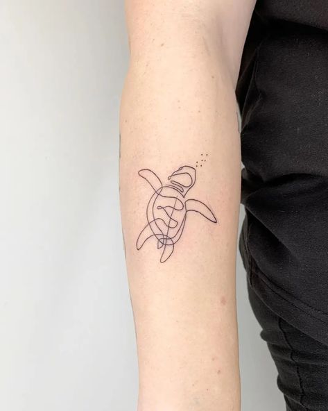 Immerse yourself in the serenity of the sea with a sea turtle line art tattoo – a graceful guardian of the ocean depths. Wear the wisdom of the turtles with pride. #SeaTurtleInk #OceanGuardian #LineArtTattoo Turtle Line Art, Surf Tattoos, Swimming Tattoo, Line Art Tattoo, Surf Tattoo, Turtle Swimming, Ocean Depth, The Turtles, Ocean Surf