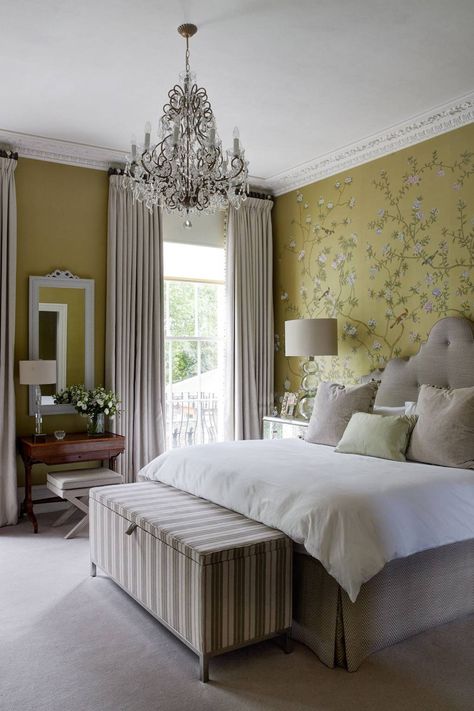 Bedroom Feature Wall, Decorating With Chinoiserie, Wallpaper Bedroom Feature Wall, Tattoo Modern, Feature Wall Bedroom, Yellow Bedroom, Contemporary Room, Yellow Walls, Decorating Inspiration