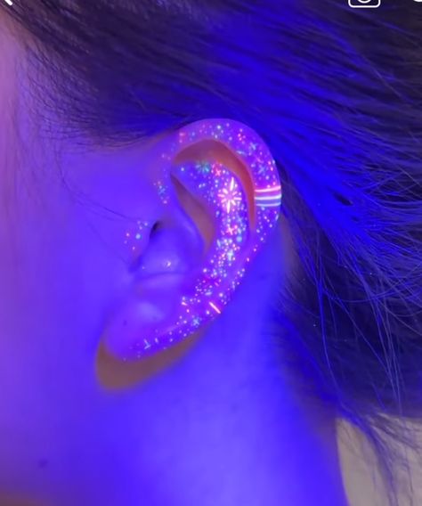 Uv Ear Tattoo, Uv Black Light Tattoo, Blue Light Tattoo, Uv Aesthetic, Glow In Dark Tattoo, Uv Light Tattoo, Blacklight Tattoo, Glow In The Dark Tattoo, Eat Tattoo