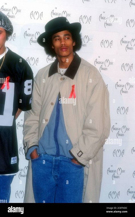 Layzie Bone 90s, Layzie Bone, 90s Celebrities, 90s Black Men, Celebrities Crush, Photoshop Pics, 90's Fashion, American Music Awards, Light Skin