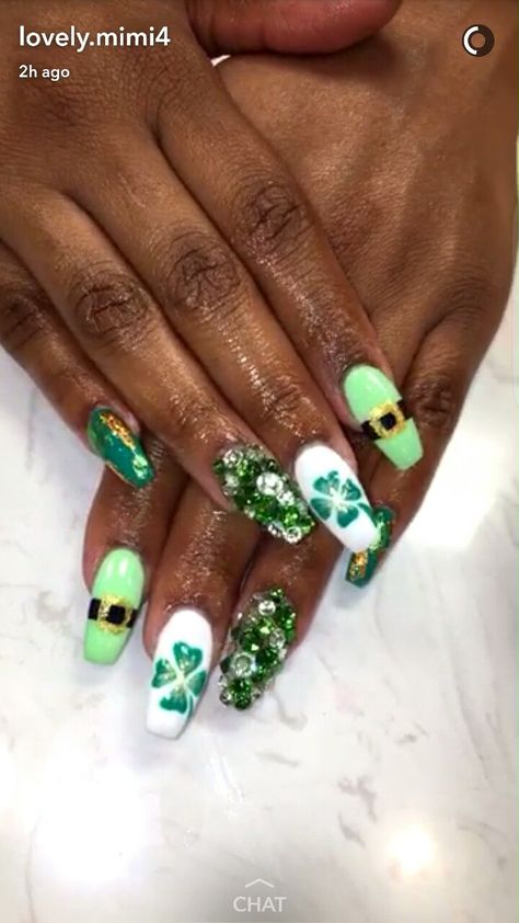 St Patrick’s Nails, St Pats Nails, St Patrick Nails, St Patricks Nail Designs, St Patrick Day Nails Acrylic, Shamrock Nails, Saint Patrick Nail, Fly Nails, St Patricks Day Nails