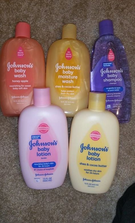 Johnson Body Lotion, Perfumed Body Lotion, Johnsons Products Skincare, Johnson And Johnson Products, Baby Lotion Aesthetic, Best Body Lotion To Smell Good, How To Smell Like A Baby, Best Body Lotion For Glowing Skin, Johnson Lotion