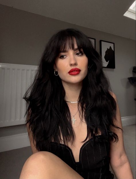 Dark Brown Fringe Hair, Black Hair Bangs Hairstyles, Black Hair Long With Bangs, Thick Brown Hair With Bangs, Black Hair And Red Lips, Long Jet Black Hair With Bangs, Black Hair Fringe Bangs, Dark Medium Length Hair With Bangs, Dark Brown Balayage With Bangs