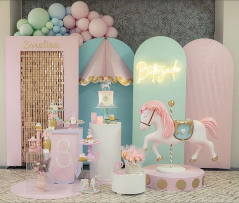 Carousel Party Decorations, Carrousel Birthday Party Ideas, Carousel Birthday Theme, Carousel Backdrop, Carousel Theme Birthday Party, Carousel Birthday Party, Party Rental Ideas, Carousel Baby, Carousel Birthday Parties