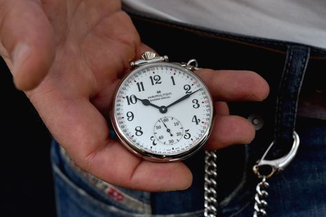 Hands-on - The retro-cool Hamilton Railroad Pocket Watch Modern Pocket Watch, Monochrome Watches, 60th Anniversary, 3 O Clock, Watch Movement, White Dial, Stainless Steel Case, Pocket Watch, Hands On