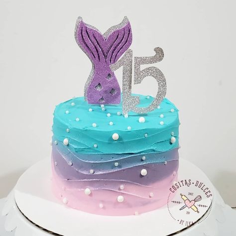 Purple And Blue Mermaid Cake, Mermaid Theme Birthday Cake Simple, Simple Mermaid Cake Design, Mermaid Party Cake Ideas, Mermaid Ombre Cake, Pink And Purple Mermaid Cake, Mermaid Drip Cake, Mermaid Birthday Cake Diy, Small Mermaid Cake