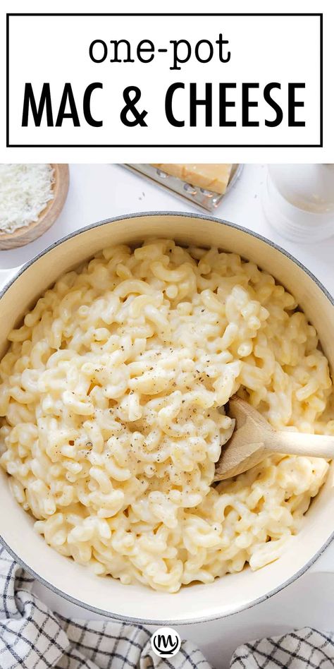 This easy, ultra creamy one-pot mac and cheese is a huge crowd pleaser and perfect comfort food. And you cook everything in one pot in less than 20 minutes. #macandcheeserecipes #macandcheese #creamypastarecipes #onepotpastarecipes One Pot Mac And Cheese Recipe, Easy Mac N Cheese, Veggie Recipe, Creamy Pasta Recipes, One Pot Pasta Recipes, Creamy Mac And Cheese, Meat Dinners, Inexpensive Meals, Cheap Dinner Recipes