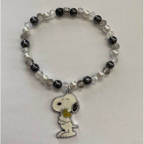 Brand New And Handmade Stretch Bracelet Made With Glass Beads And Enamel Charm. Large- 7.6 Inches. Adorable On! Bundle And Save More- Just Message Me Snoopy Bracelet, Bracelet Business, Silver Bar Bracelet, Dog Bracelet, Charlie Brown Jr, Snoopy Dog, Handmade Charm Bracelets, Random Crafts, Bracelet Inspo