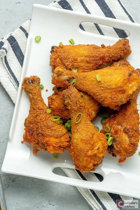 Crispy Oven Fried Chicken Recipe Easy Oven Fried Chicken Drumsticks, Bake Fried Chicken Oven, Oven Fried Chicken Legs Easy, Oven Fried Chicken Wings Crispy, Oven Fried Chicken Wings Recipes, Oven Fried Drumsticks, Oven Fried Chicken Drumsticks, Crispy Baked Chicken Drumsticks, Oven Crispy Chicken